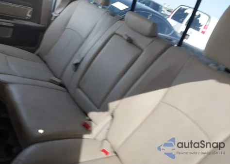 2018 Ram 1500 Laramie 4X2 5'7 Box z USA, uszkodzony, nr VIN 1C6RR6NG9JS229571